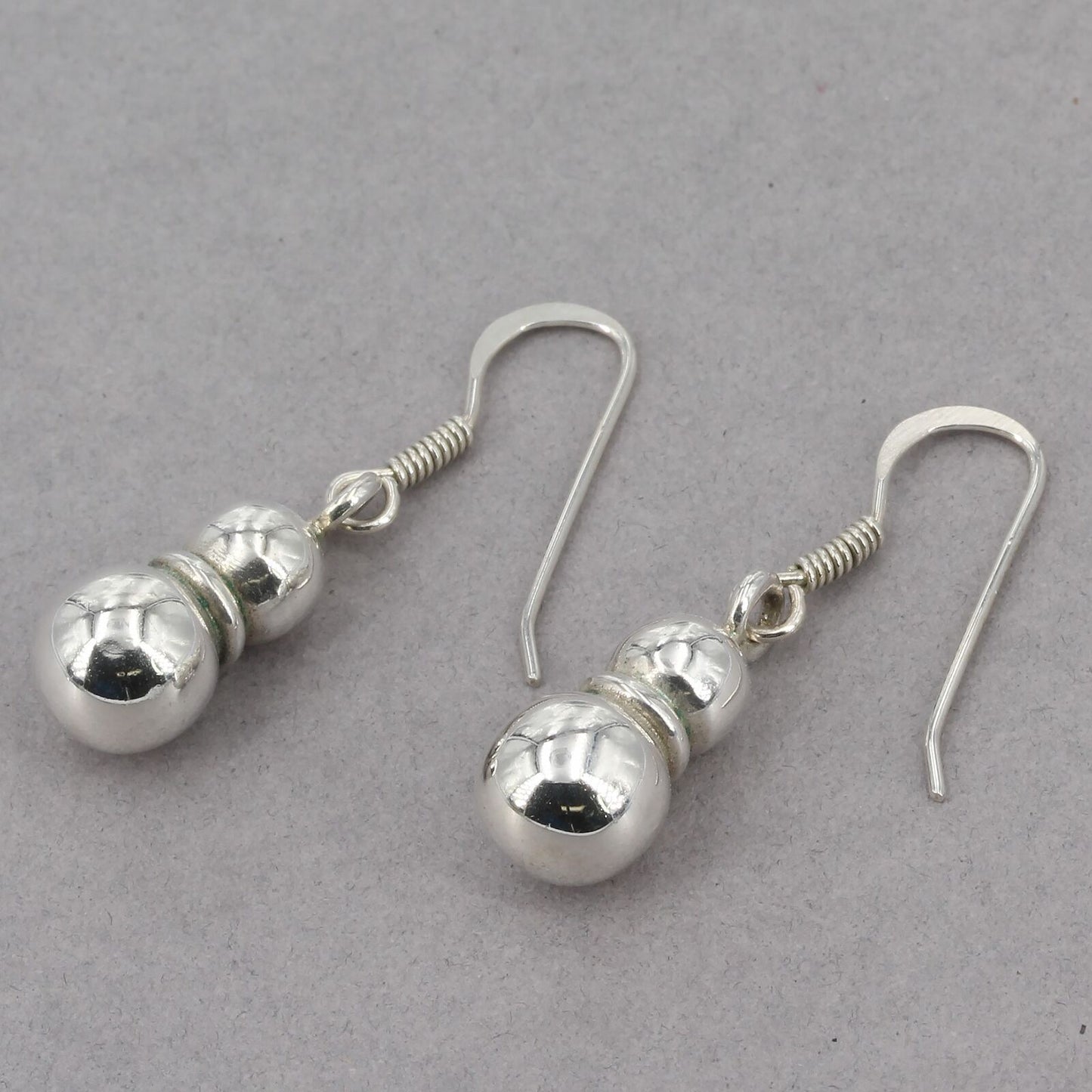 Vintage Silpada Sterling Silver Chic Double Ball Bead Dangle Earrings W0020-S