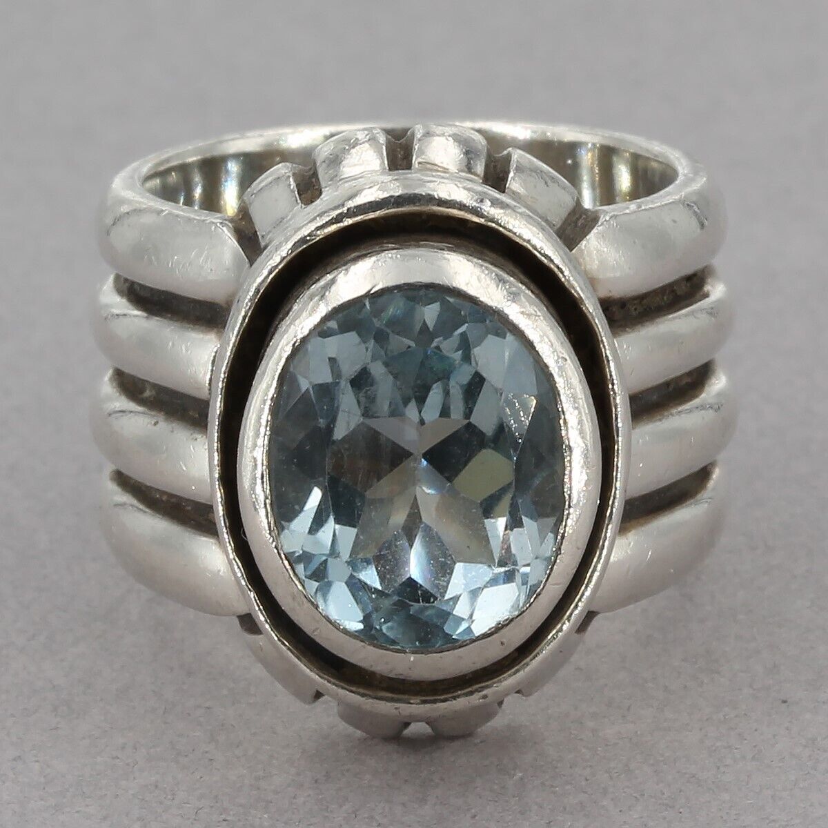 Vintage Silpada Heavy Sterling Silver Oval Blue Topaz Wide Band Ring R0902 Sz 7