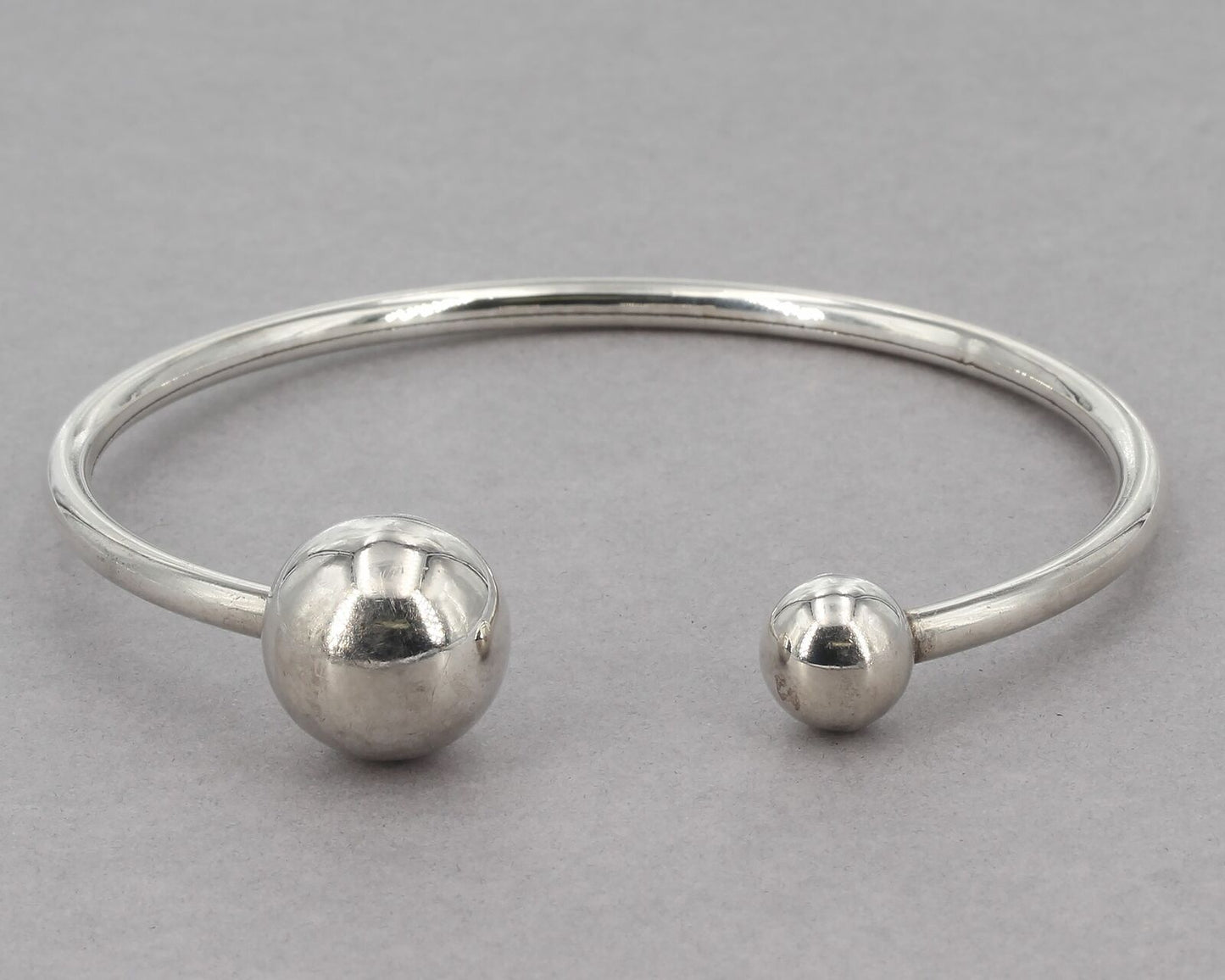 Retired Silpada Sterling Silver Open Front HAVE A BALL Bangle Bracelet B2895
