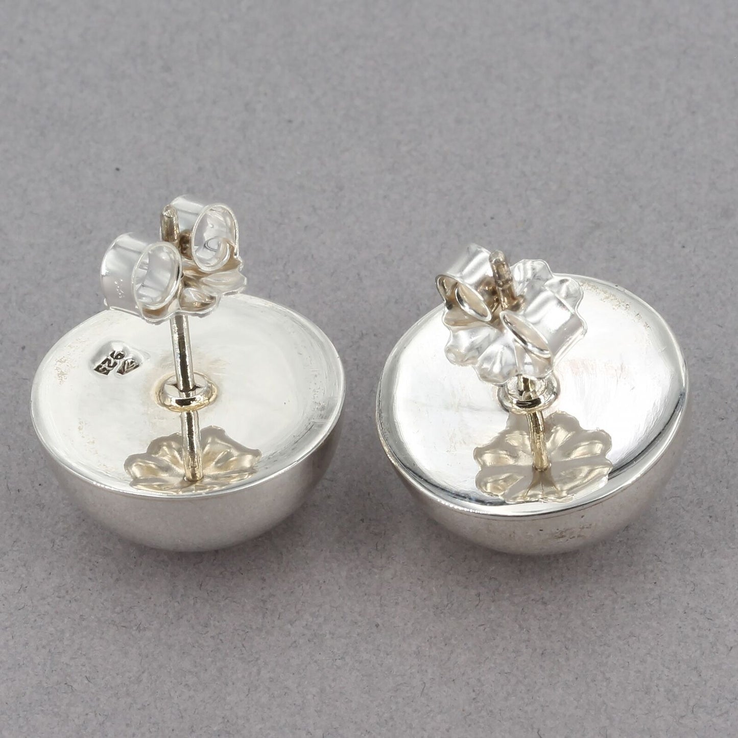RARE Vintage Silpada Sterling Hollow Dome 5/8" Button Post Earrings P0231 IOB