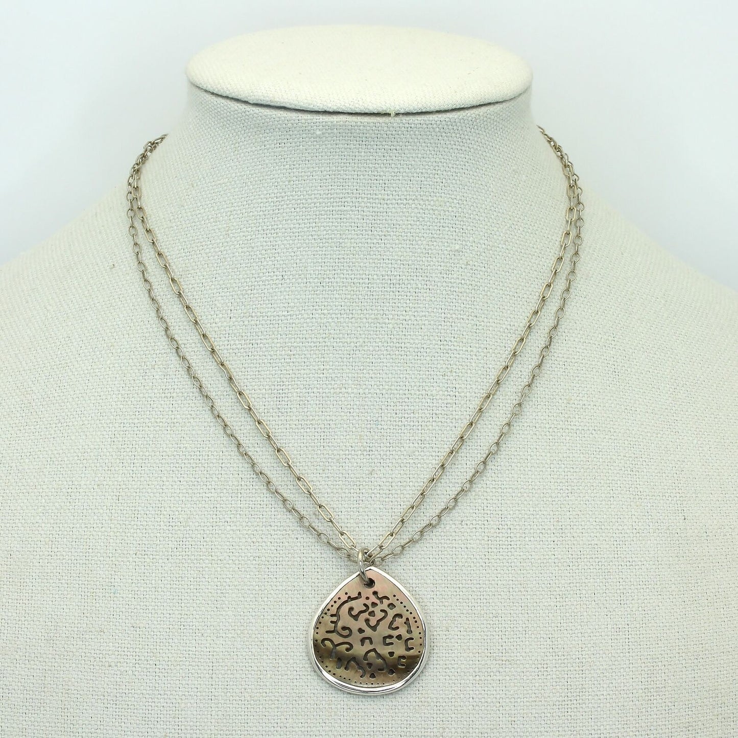 Retired Silpada Carved Lip Shell Pendant on 2-Strand Chain Necklace N1446 N1353