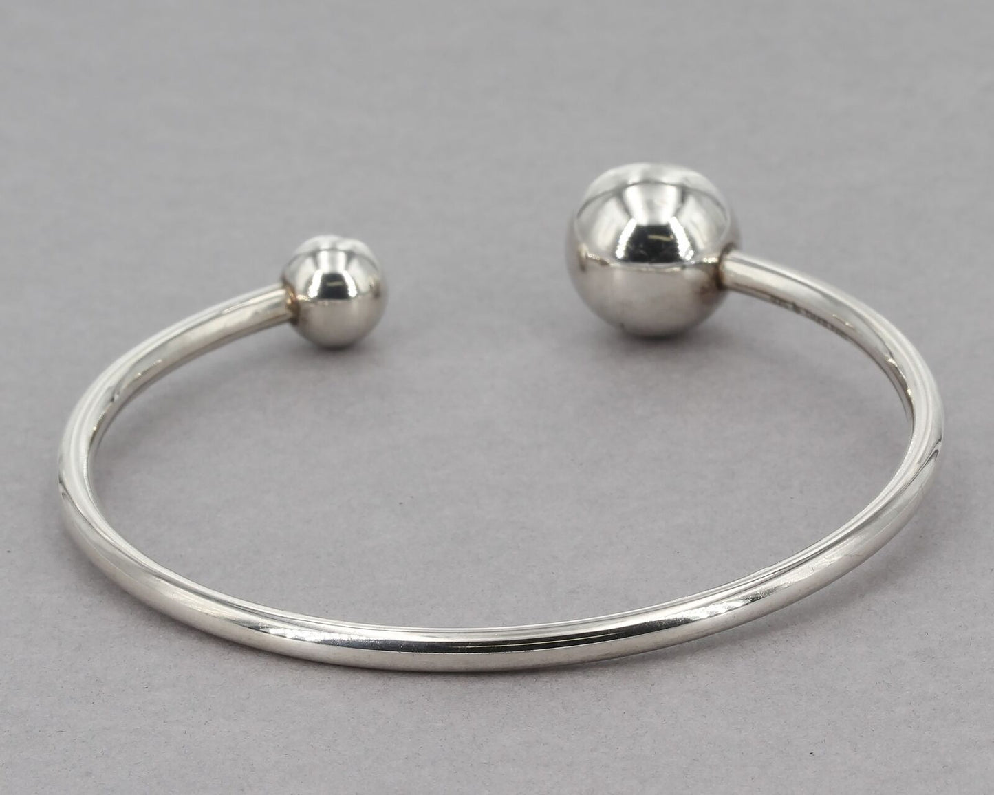 Retired Silpada Sterling Silver Open Front HAVE A BALL Bangle Bracelet B2895