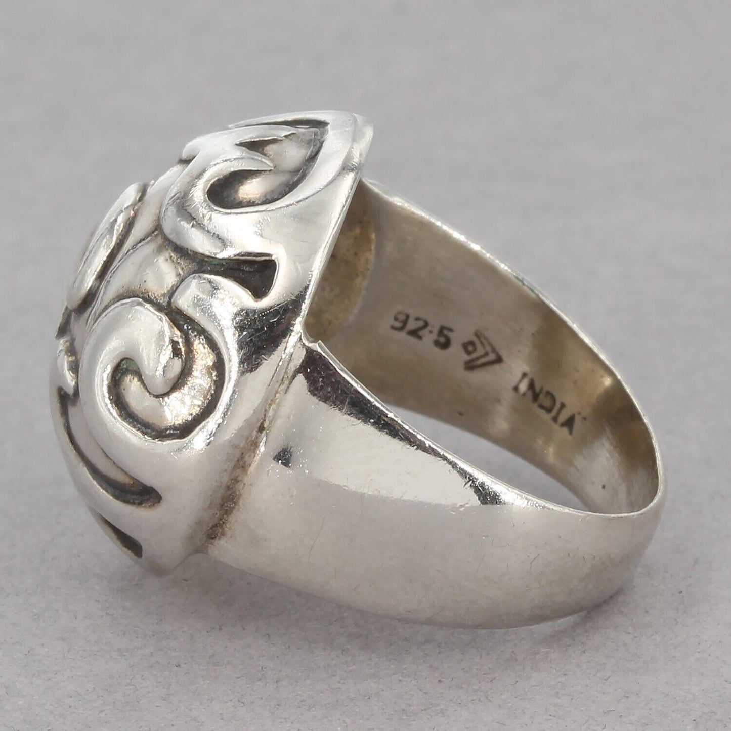 Retired Silpada Oxidized Sterling Silver Scrolled Dome Ring R1750 Size 5.75