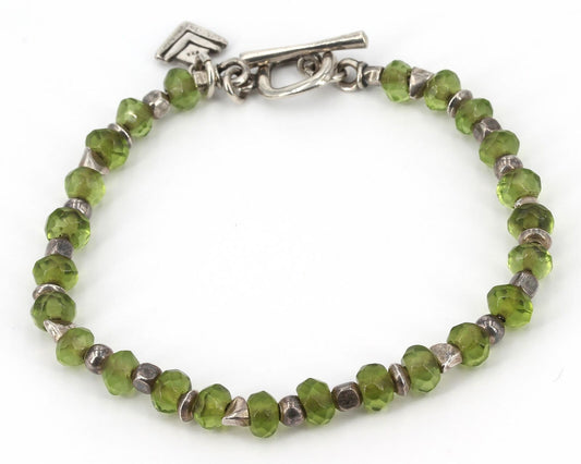 RARE Retired Silpada 6mm Faceted Green Glass Beaded Toggle Bracelet B1447