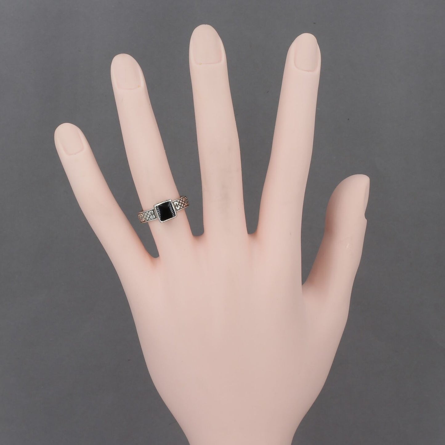 Retired Silpada Sterling Square Black Onyx Inlay Etched Band Ring R0945 Sz 6.75