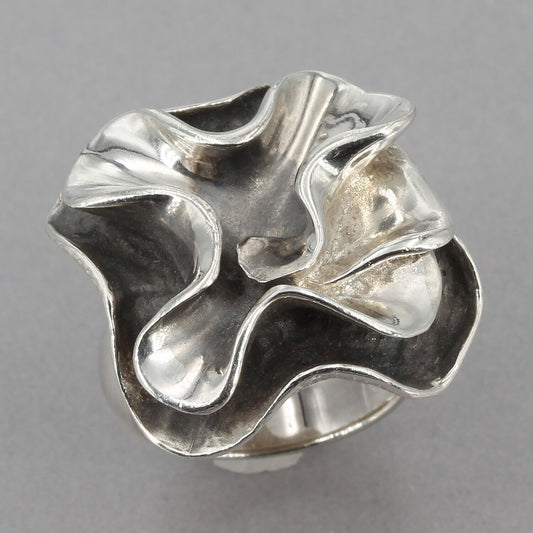 Retired Silpada Bold Oxidized Sterling Silver Sculpted Flower Ring R1809 Size 5