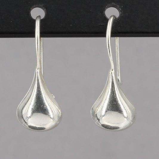 Retired Silpada TINY Sterling Silver PERFECT PAIR Puffy Teardrop Earrings W1645