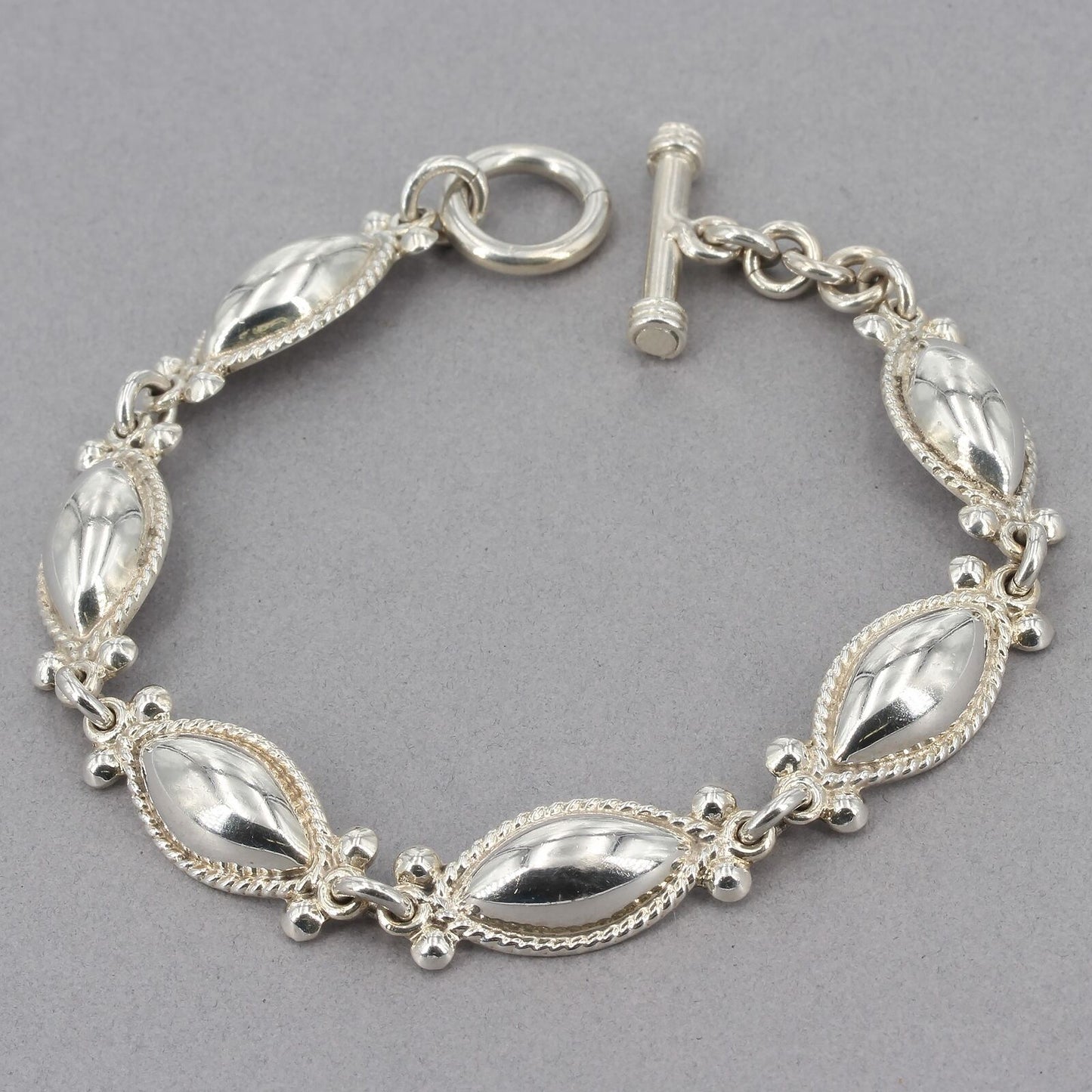 Heavy Vintage Mexican Sterling Rope Edge Marquise Dome Link Bracelet 26.4 Grams