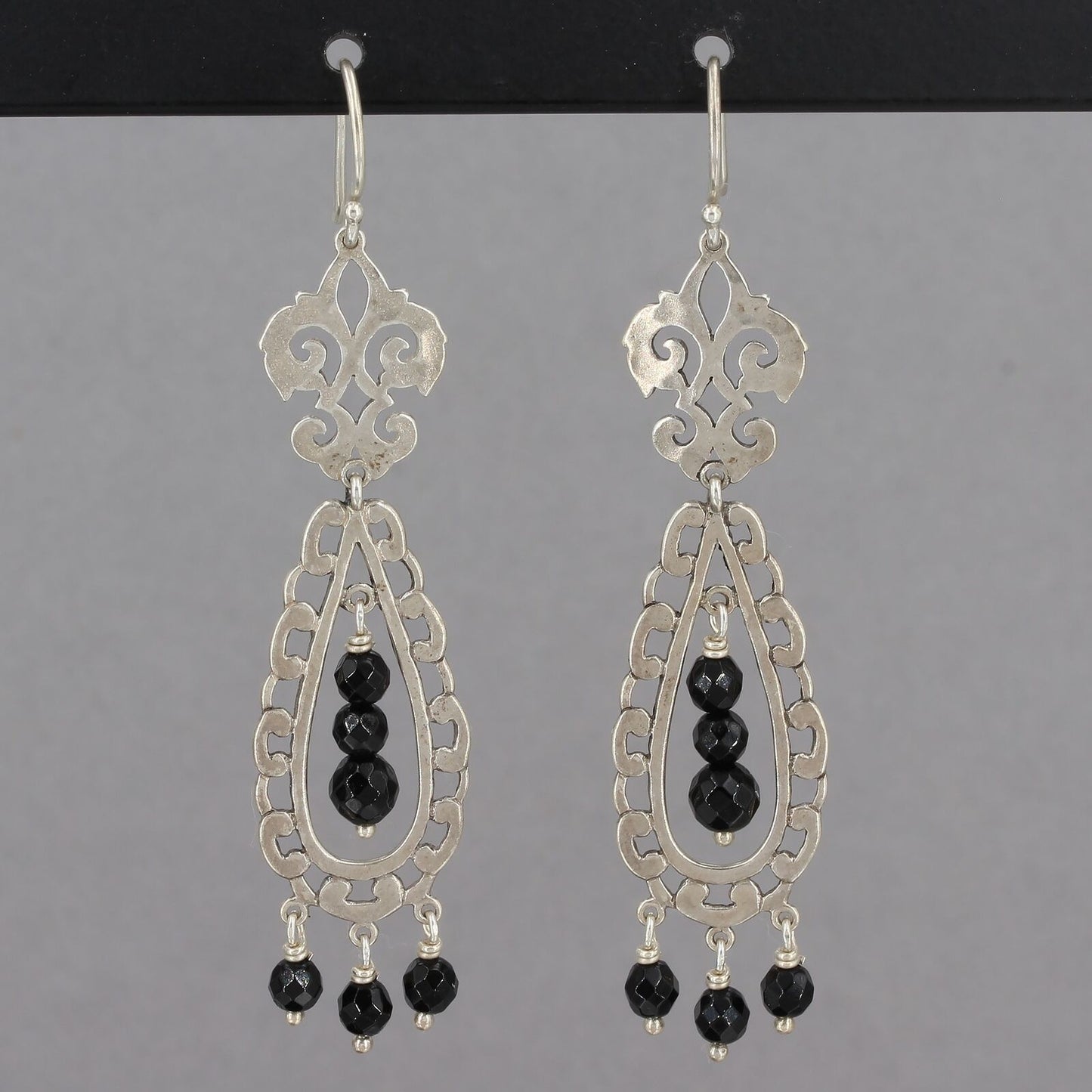 Retired Silpada Sterling Black Agate Bead Fleur de Lis Chandelier Earrings W2308