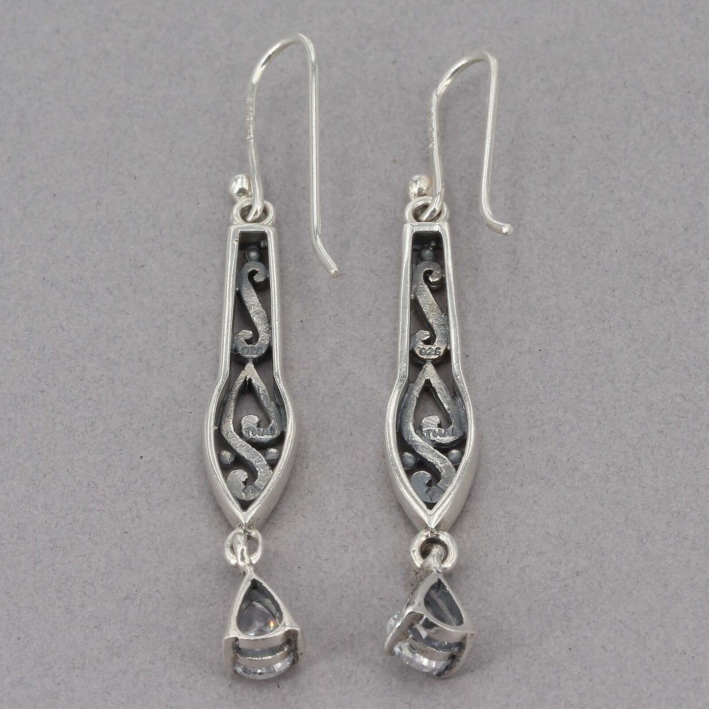 Vintage Silpada Sterling Silver Filigree Scroll CZ Drop Dangle Earrings W1080