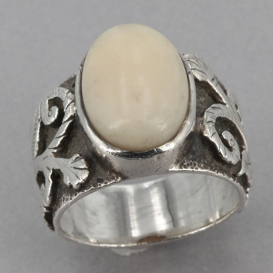 Retired Silpada Sterling Textured Vine Bamboo Coral Cabochon Ring R1635 Sz 6.75