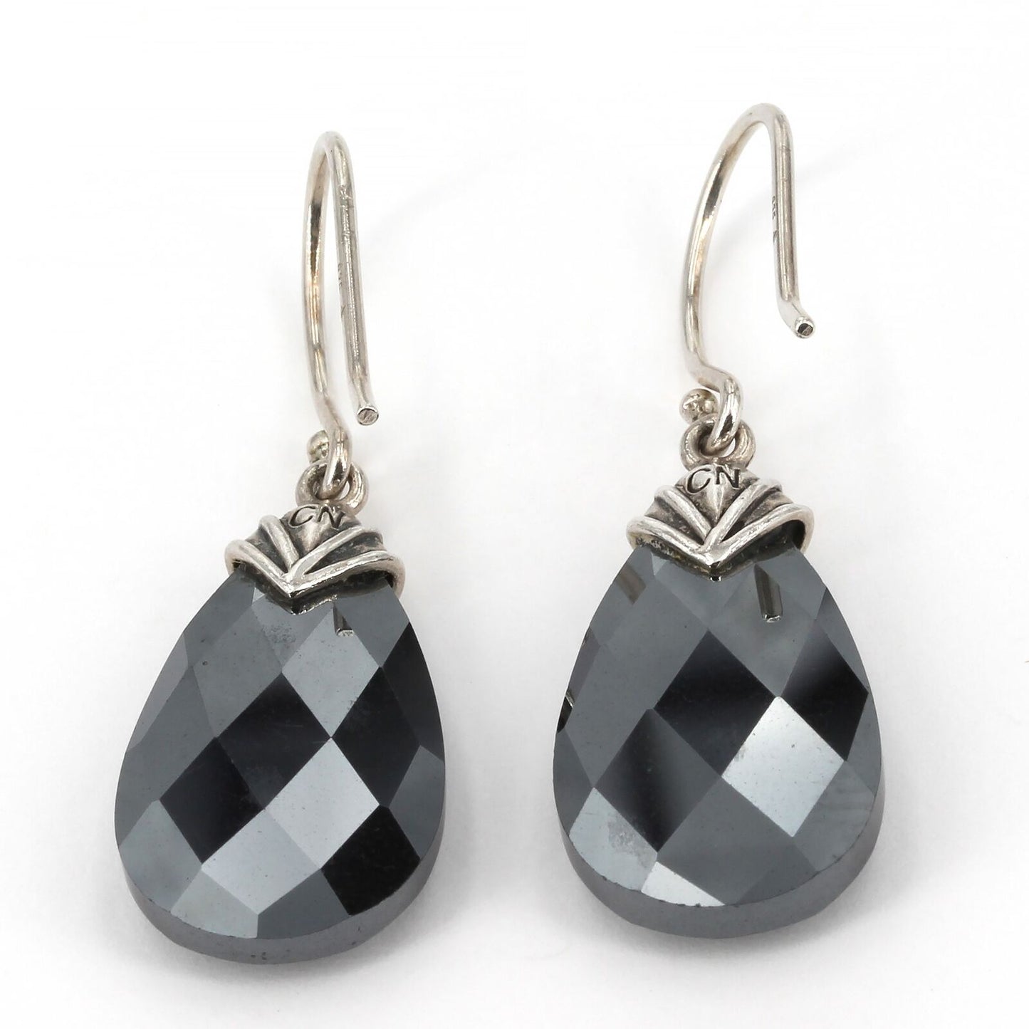 Retired Silpada Sterling Silver Faceted Hematite Teardrop "EBONY" Earrings W3144