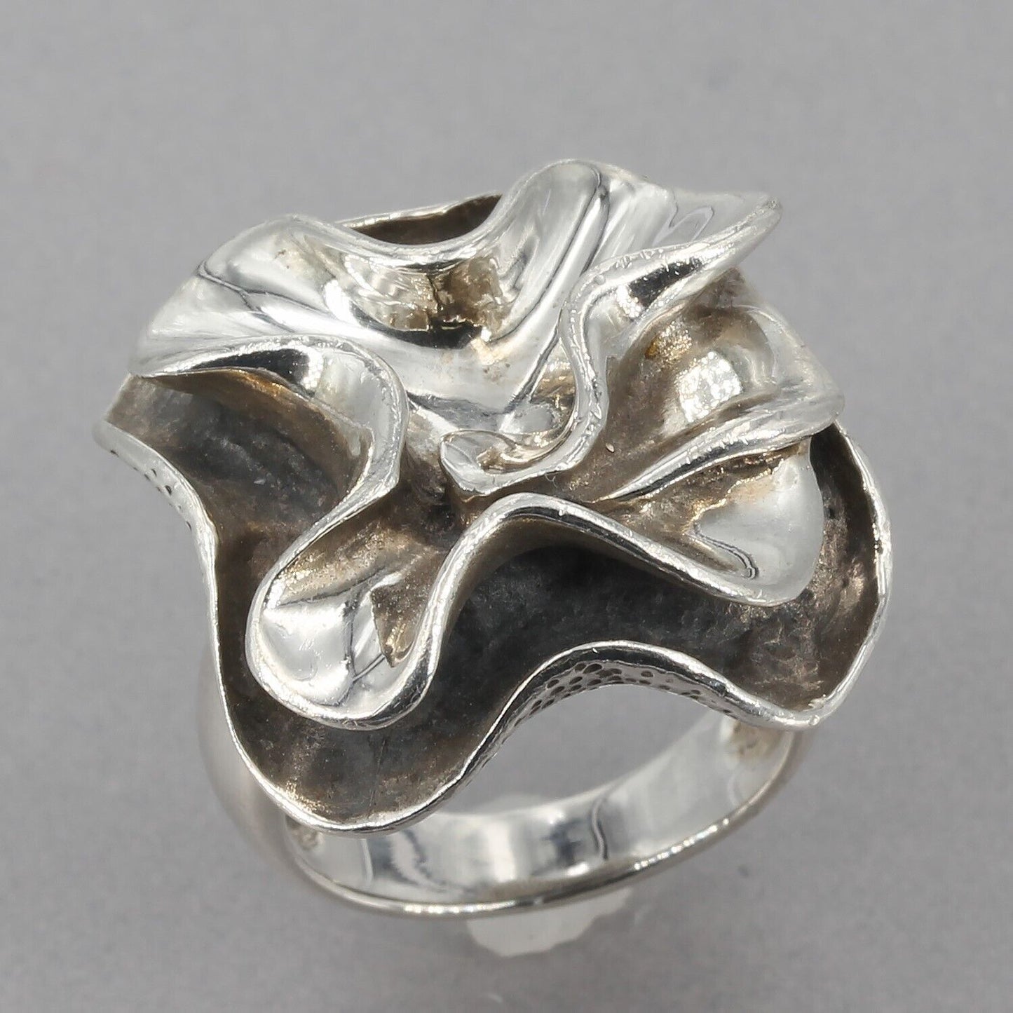 Retired Silpada Bold Oxidized Sterling Silver Sculpted Flower Ring R1809 Size 6