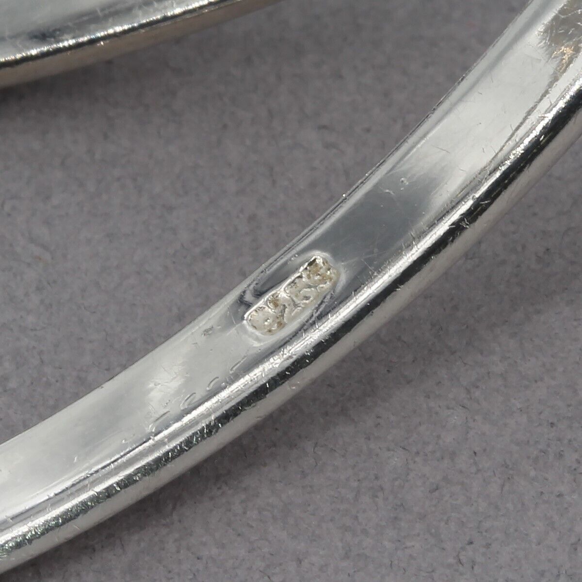 Sterling Silver Wavy Contoured 3-Row Wide 8" Bangle Bracelet 41.2 Grams