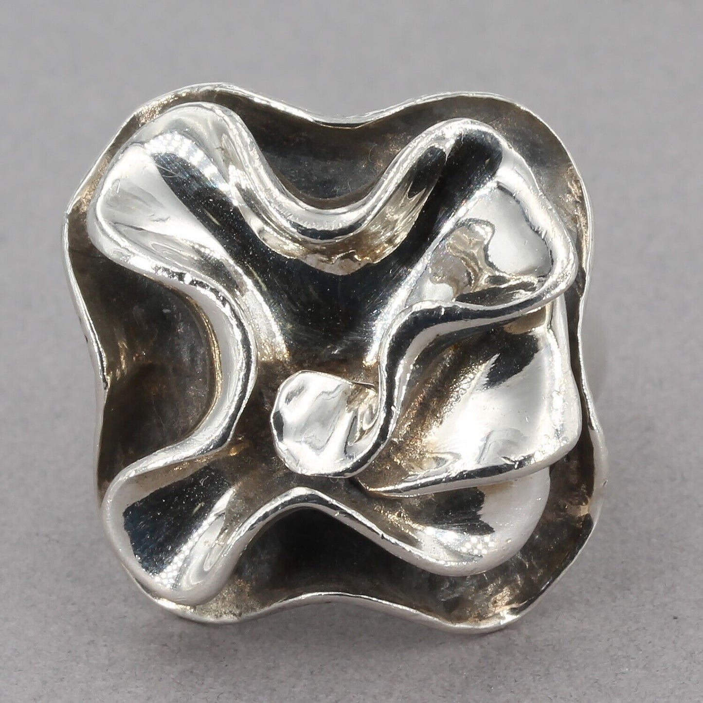 Retired Silpada Bold Oxidized Sterling Silver Sculpted Flower Ring R1809 Size 6