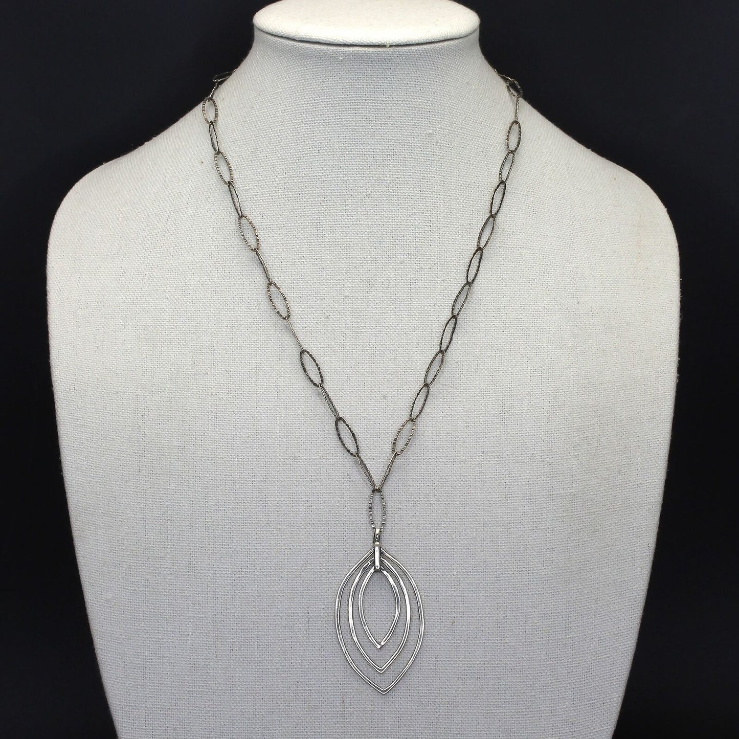 Retired Silpada Sterling Silver Marquise Pendant Hammered Chain Necklace N2111