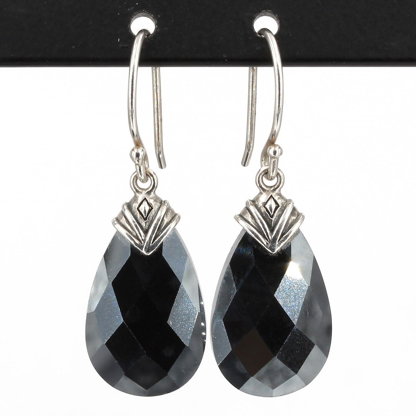 Retired Silpada Sterling Silver Faceted Hematite Teardrop "EBONY" Earrings W3144