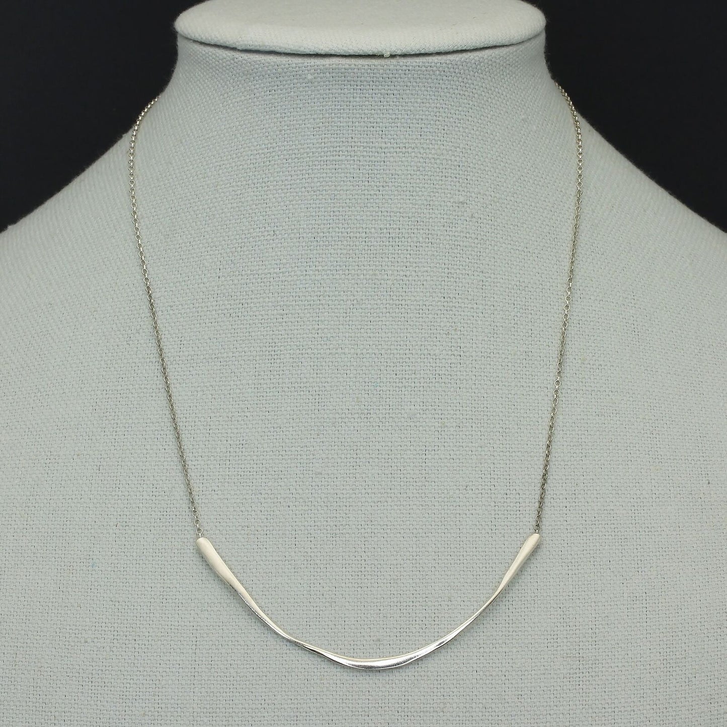 Silpada Sterling Silver EXPRESSIONS Sculpted Curved Bar Necklace N2970 17"-19"