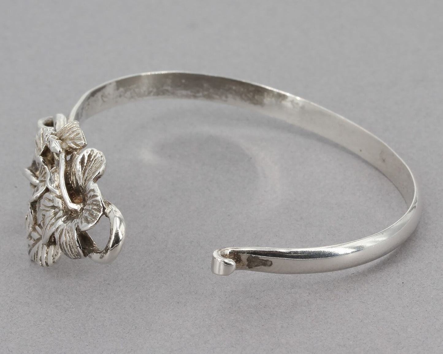 Child's 5.5" Sterling Silver Hibiscus Flower Front Hook Bracelet