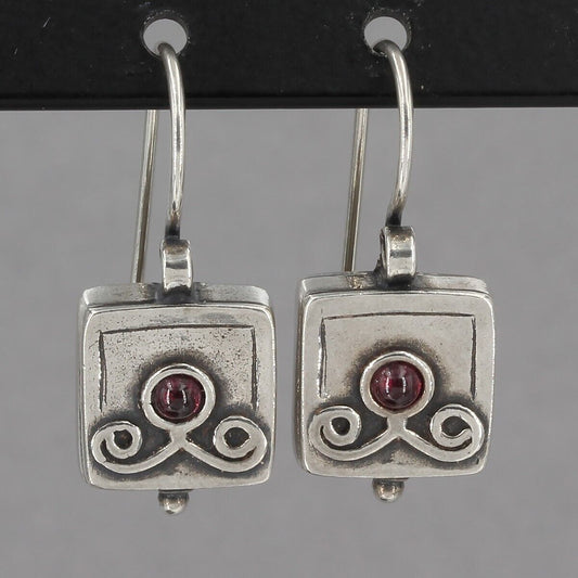 Vintage Didae for Silpada Oxidized Sterling Garnet Drop Earrings W0507 HTF