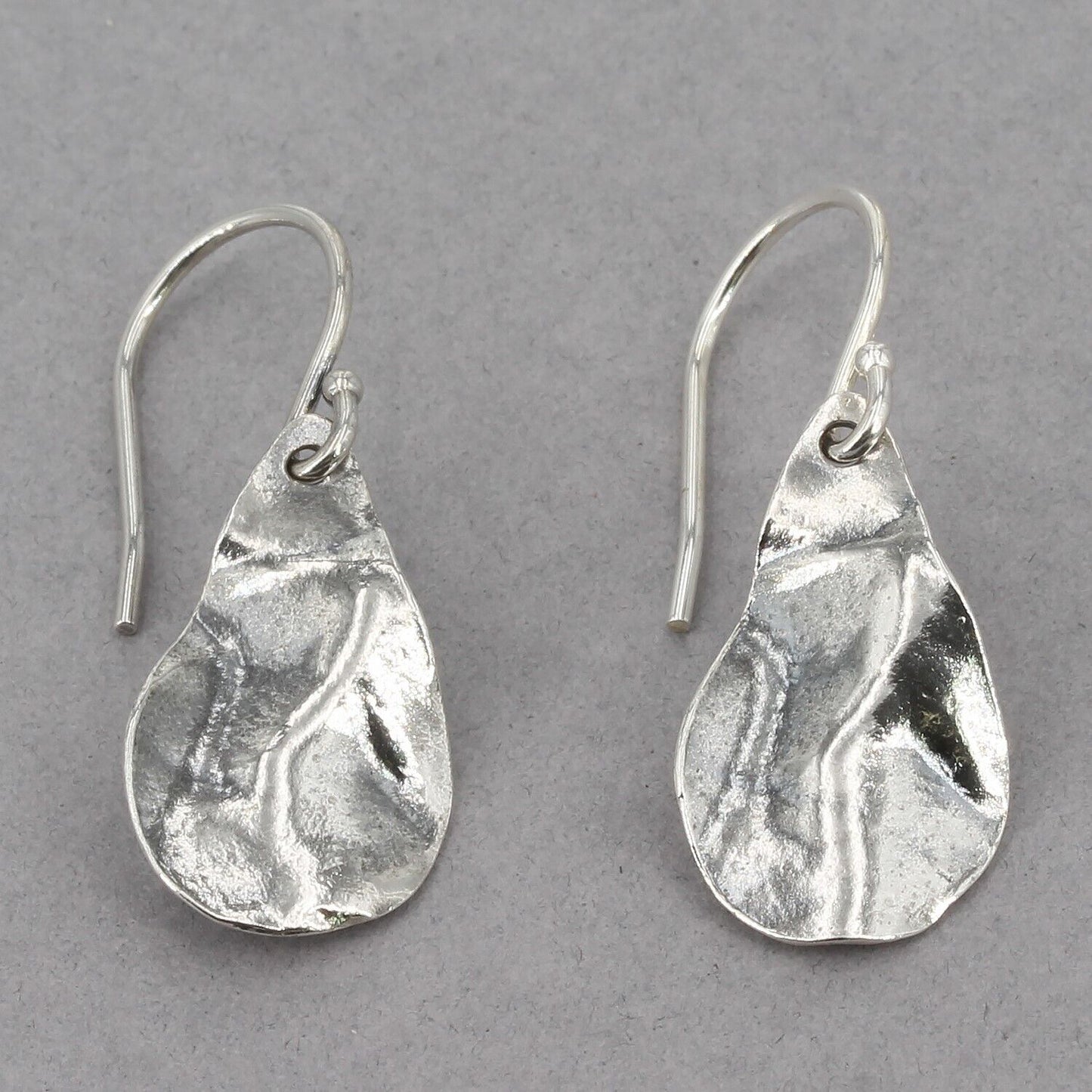 Retired Silpada Sterling INSTANT CLASSIC Textured Teardrop Dangle Earrings W2834