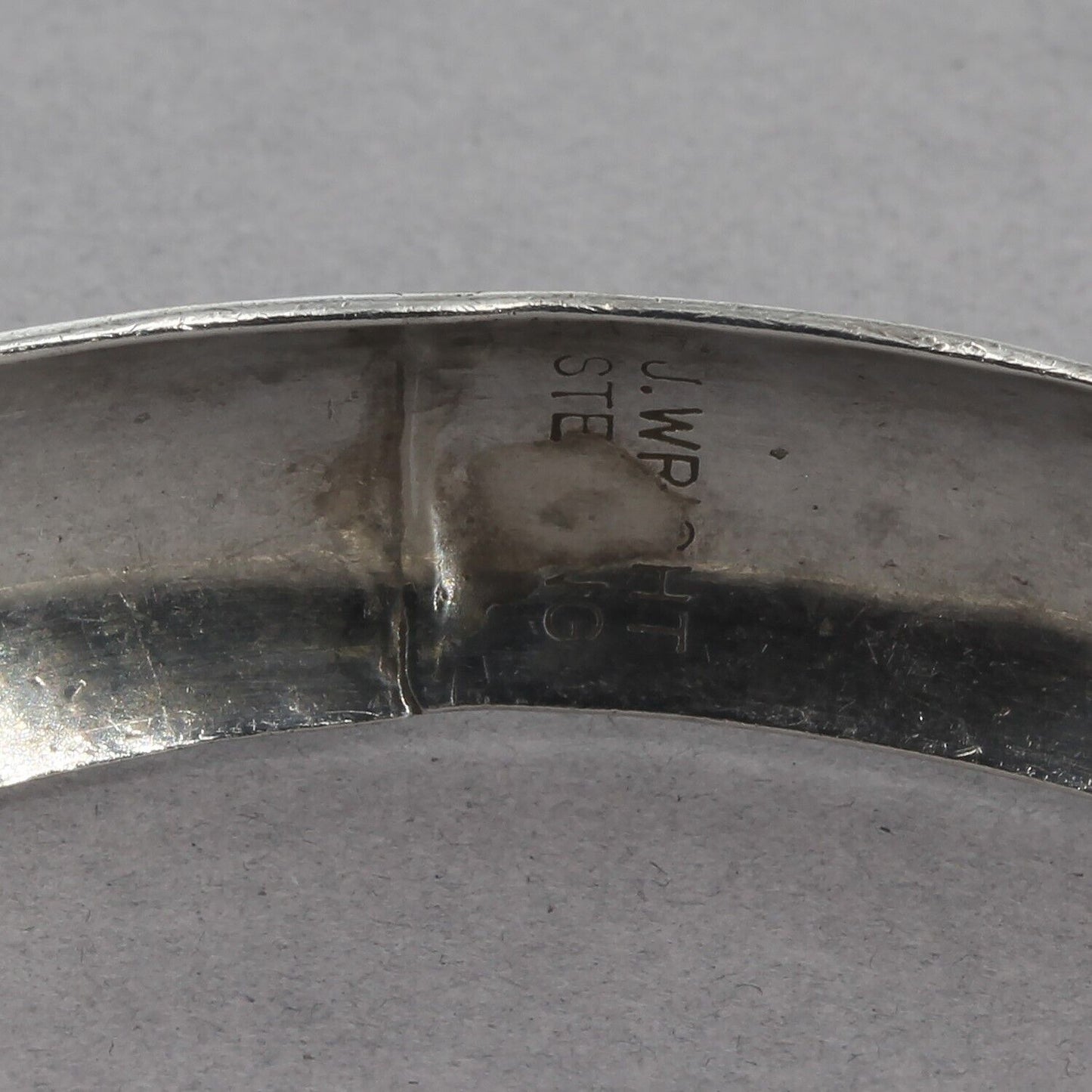 Vtg Artisan Handcrafted Hammered Sterling 8.5" Bangle Bracelet Signed J. Wright