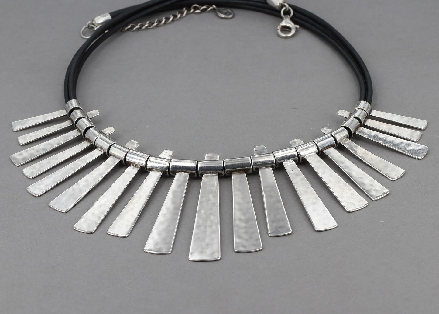 Retired Silpada NOD TO MOD Hammered Sterling Paddle Bib Leather Necklace N3228