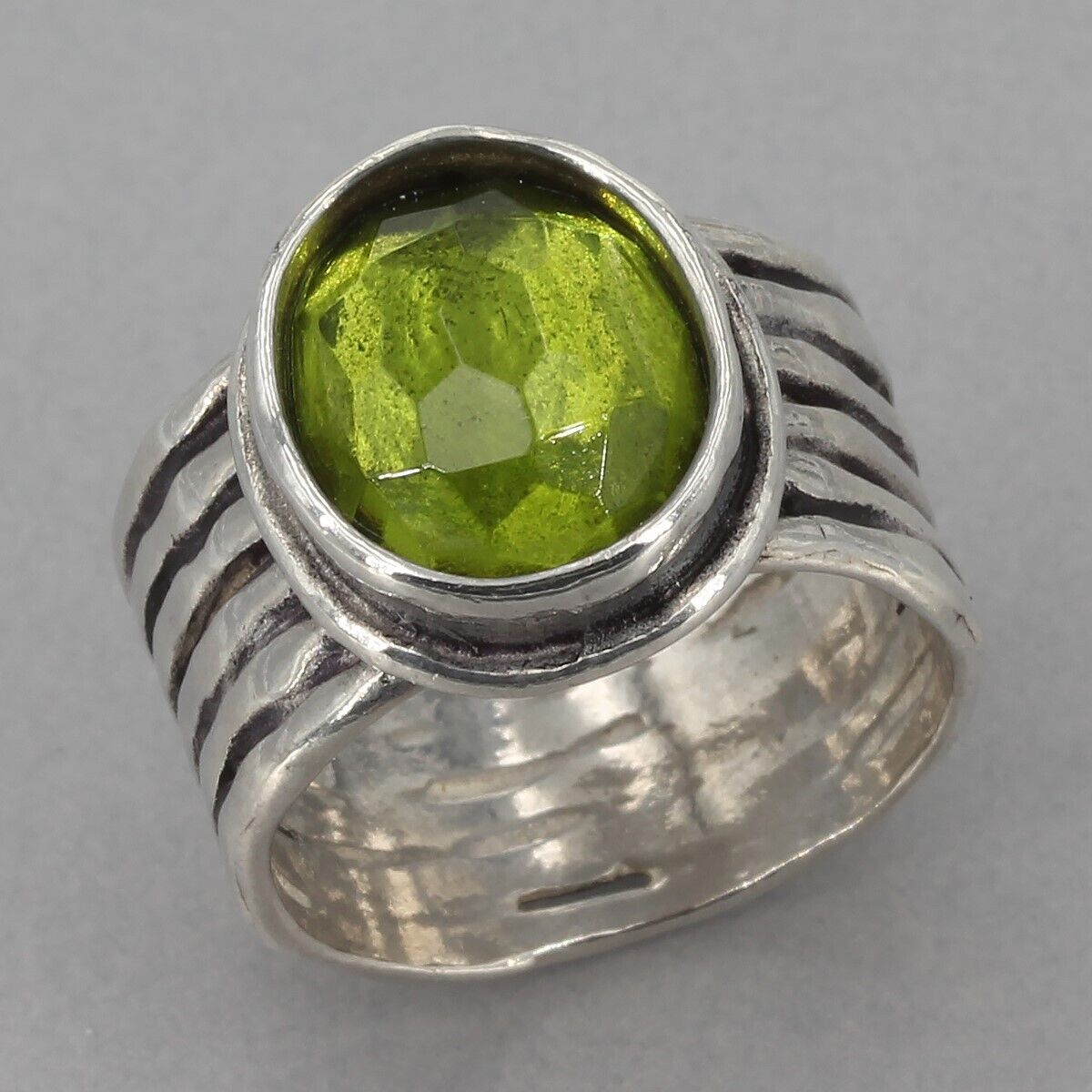 Retired Silpada Oxidized Sterling Silver Green Glass DAINTREE Ring R1463 Sz 6.75